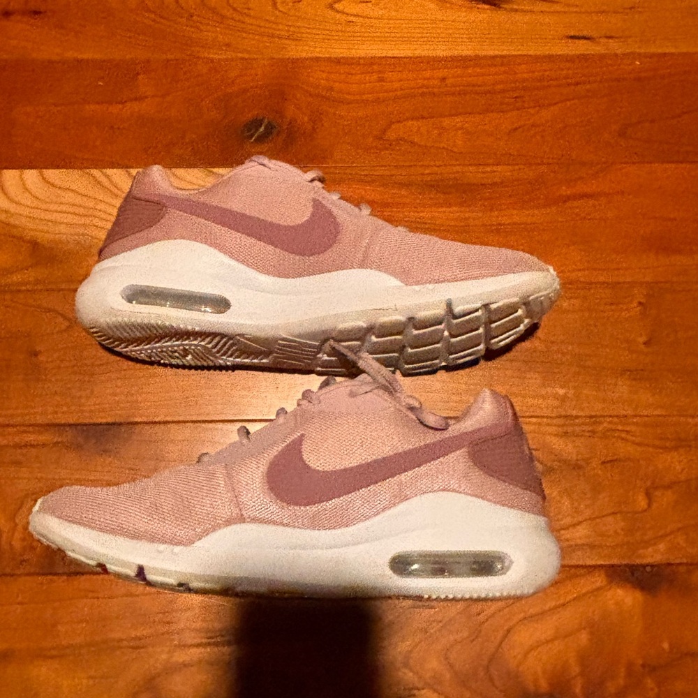 NIKE AIR MAX OKETO Plum Chalk Dust Pink Running Shoes Womens AQ2231-500 Size 8